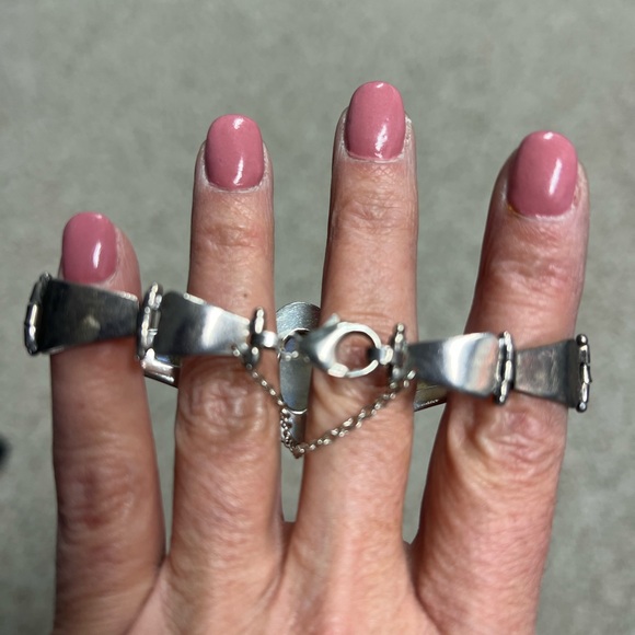 Gorgeous Vintage Sterling Rainbow Moonstone Link Bracelet - Picture 5 of 9